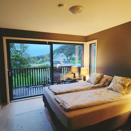 Villa New By The Sea In Hervik, And Boat Tysvaer