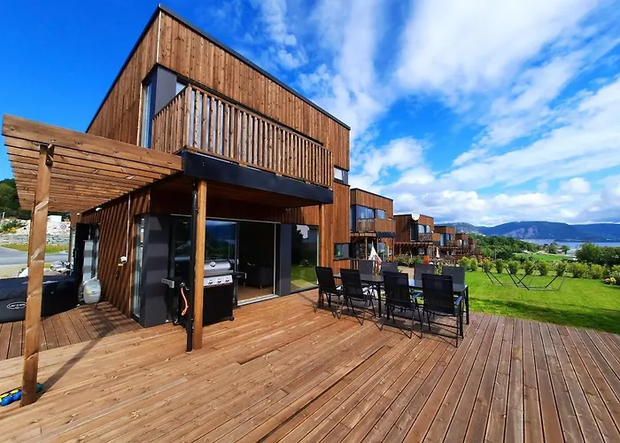 New By The Sea In Hervik, And Boat Villa *